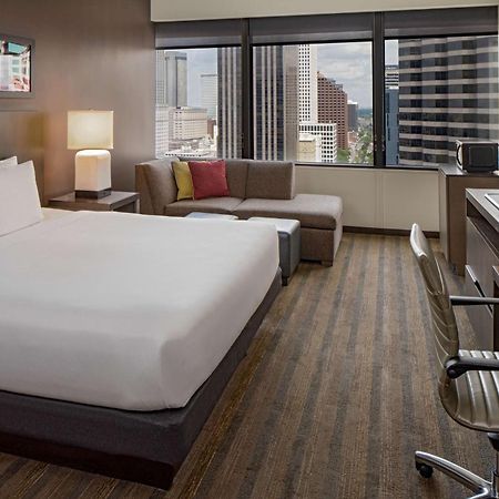 Отель Hyatt House New Orleans Downtown Экстерьер фото