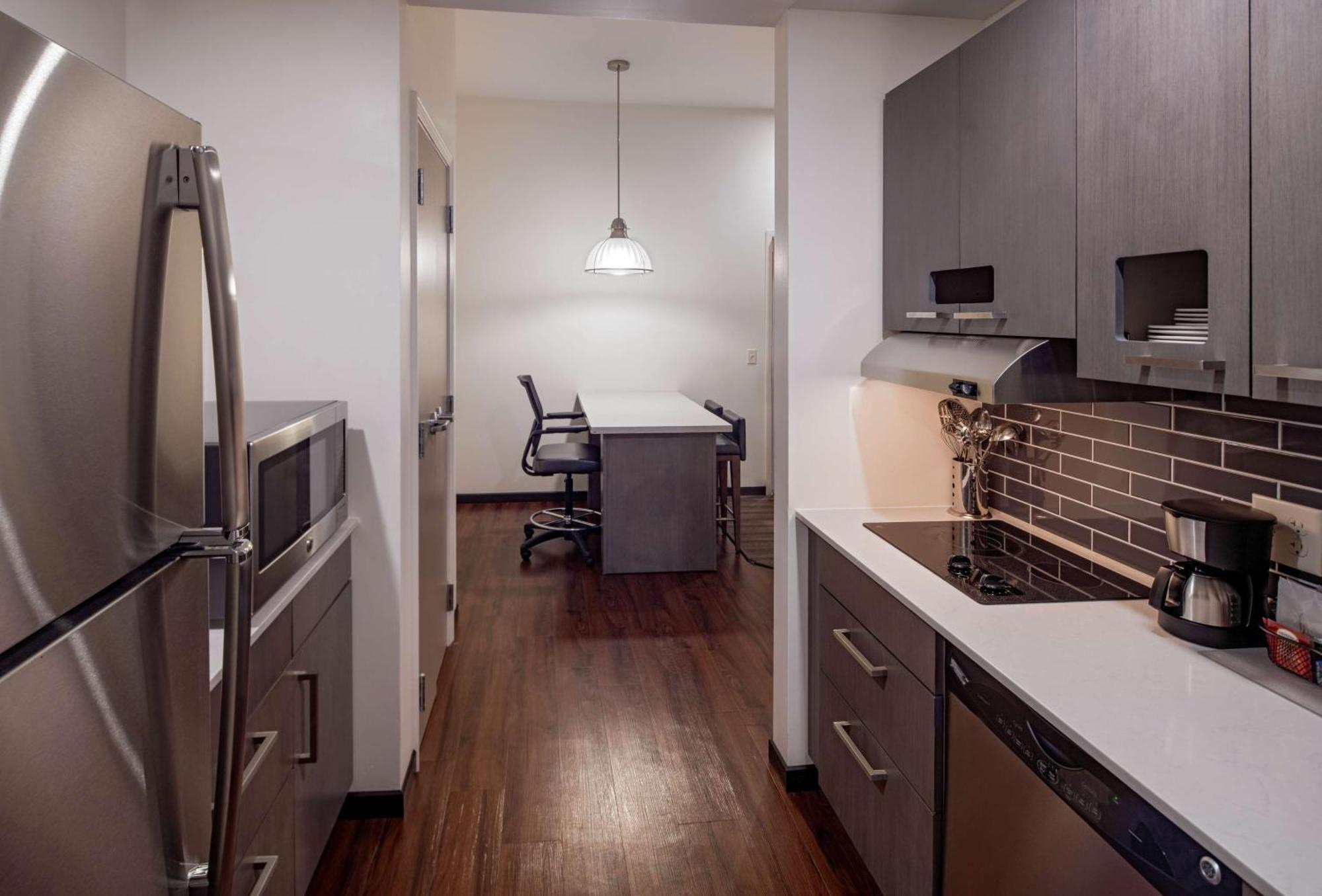 Отель Hyatt House New Orleans Downtown Экстерьер фото