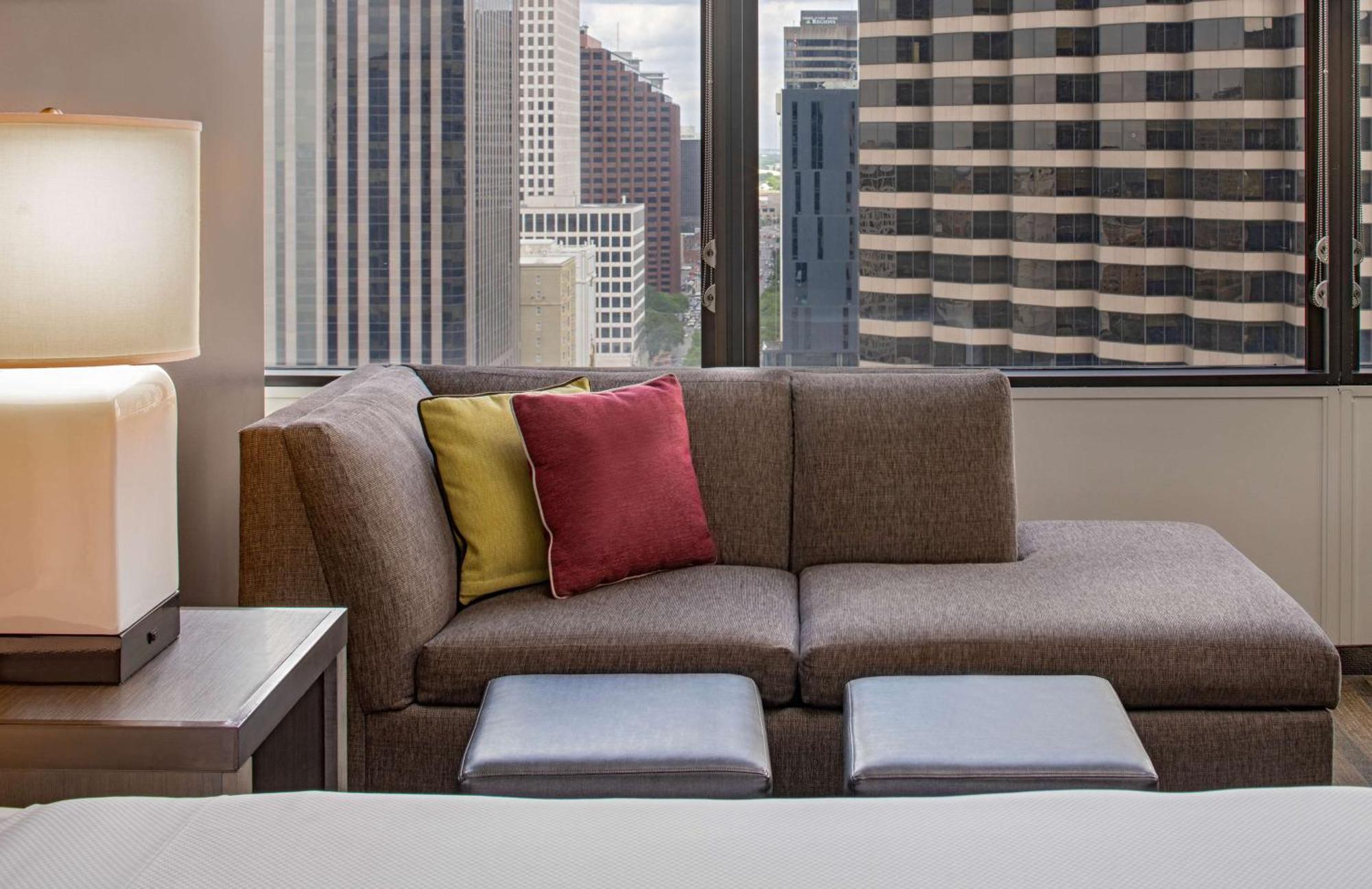 Отель Hyatt House New Orleans Downtown Экстерьер фото