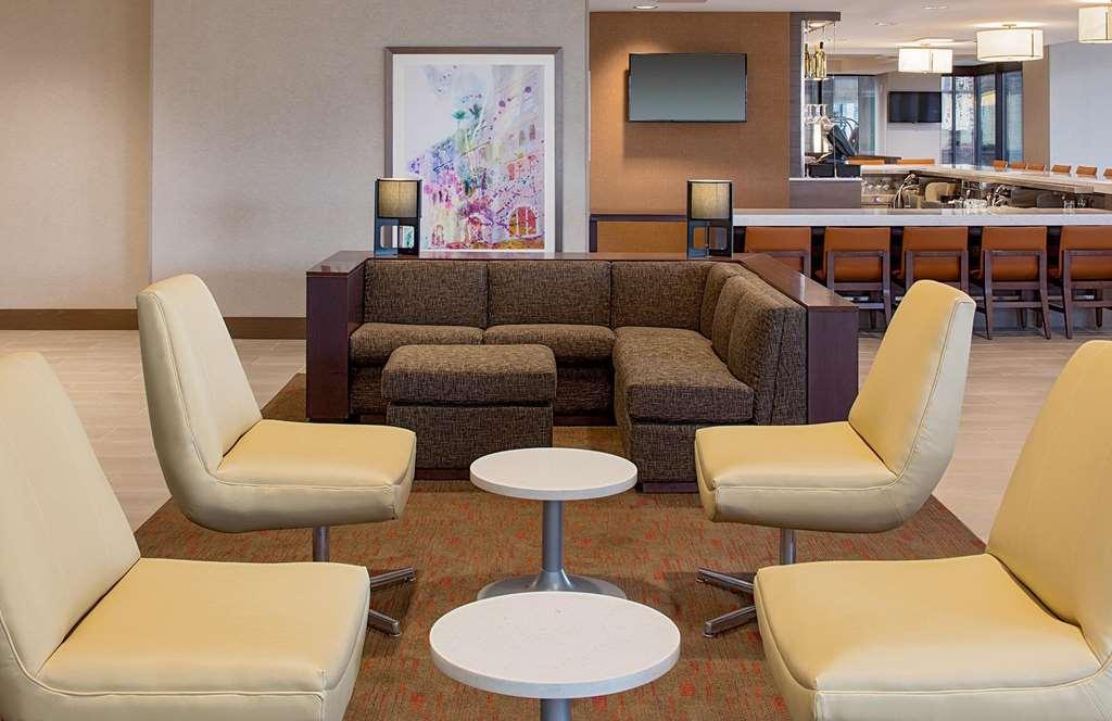 Отель Hyatt House New Orleans Downtown Интерьер фото
